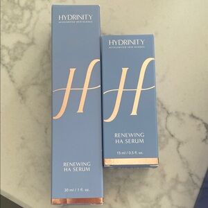 Hydrinity Renewing HA Serum - full size + travel
